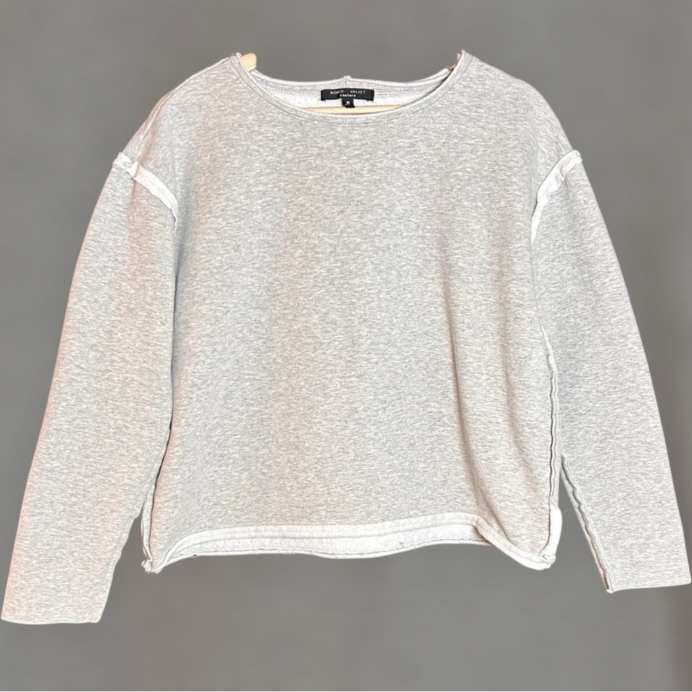 Romeo & Juliet Couture Light Gray Cotton blend Sweatshirt Size Medium